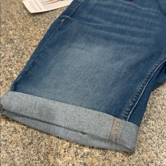 Calvin Klein Jean shorts - size 4 - Picture 2 of 8